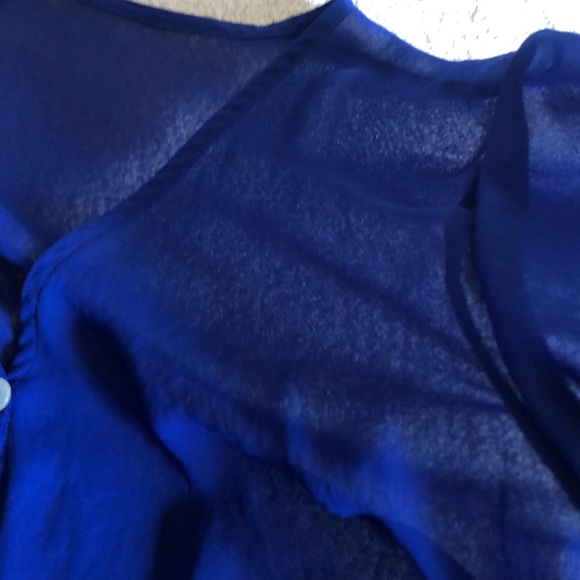 Blue front tie top - Picture 3 of 3